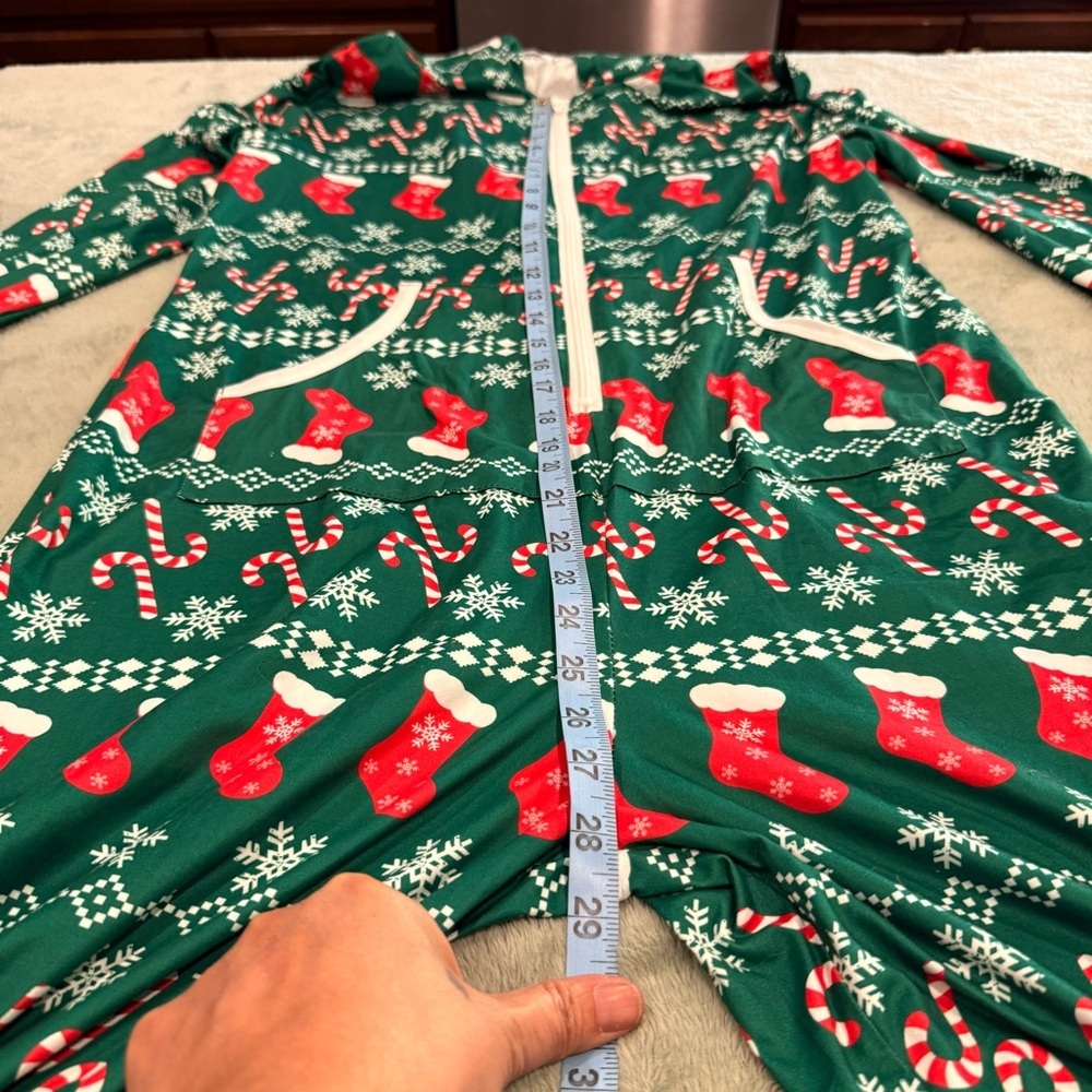Ekouaer Women’s Green Holiday Hooded One-Piece Pajama Romper with Stocking Print - Picture 6 of 9